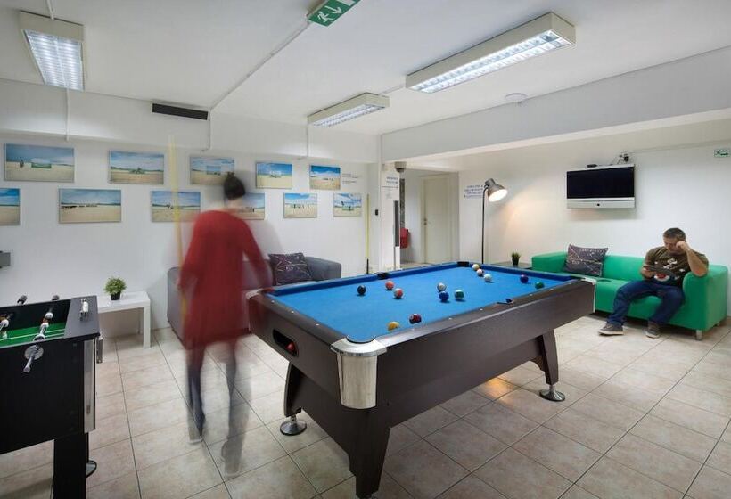 Hostel Bureau