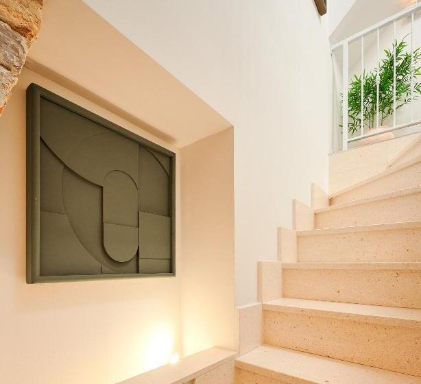 هتل Ibella Luxury Rooms