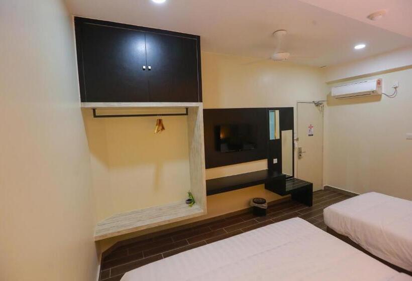 فندق Pantai Regal