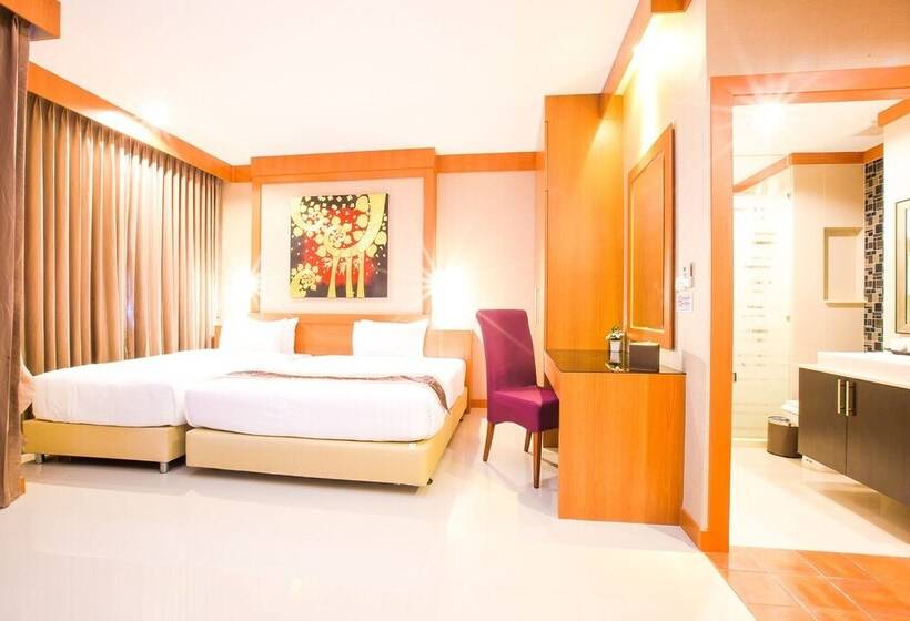 هتل Romantic Khon Kaen