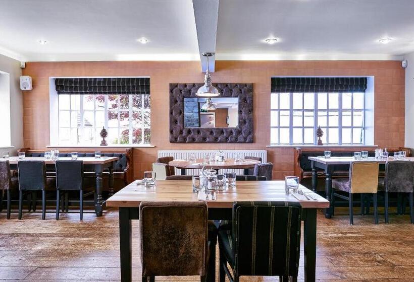 هتل The Queens Head