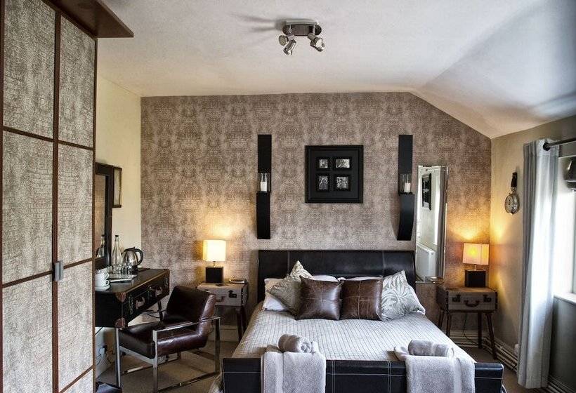 هتل The Queens Head