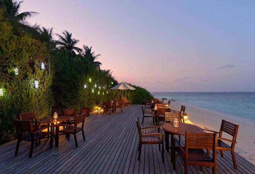 Embudu Village Resort