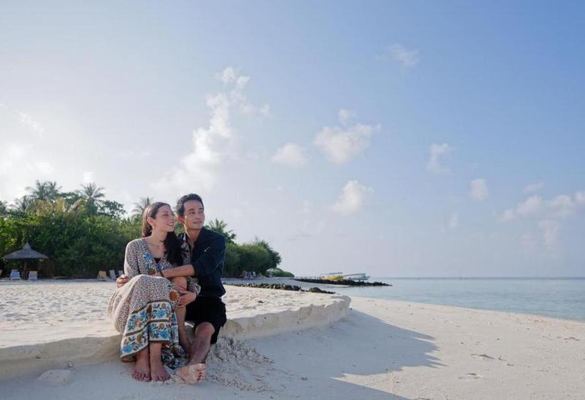 Embudu Village Resort