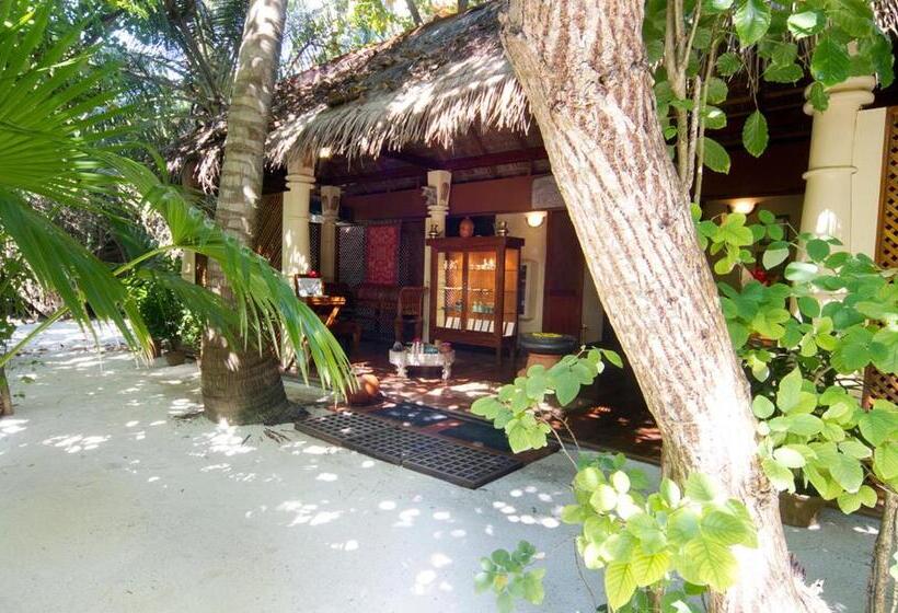 Embudu Village Resort