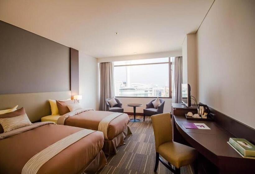Fortune Hotel Korat  Sha Plus