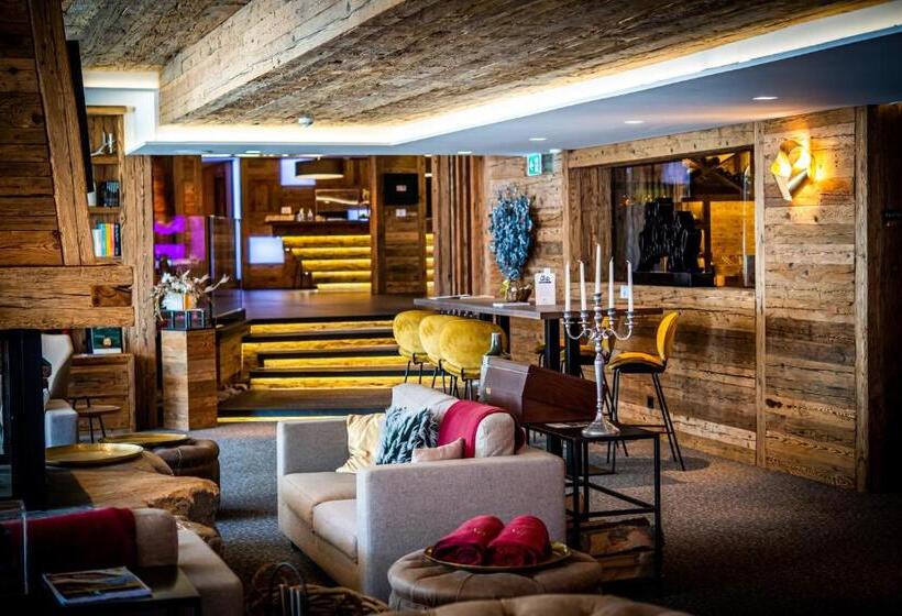 هتل Hôtel De Rougemont & Spa