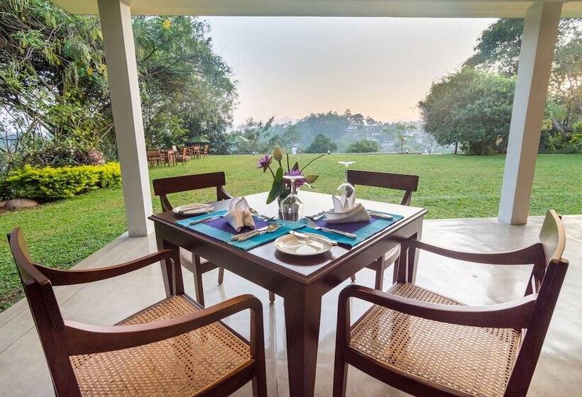 هتل Kings Pavilion Luxury