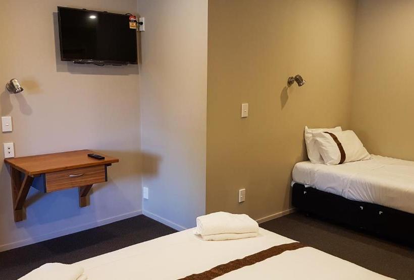 מוטל Tongariro Junction Accommodation