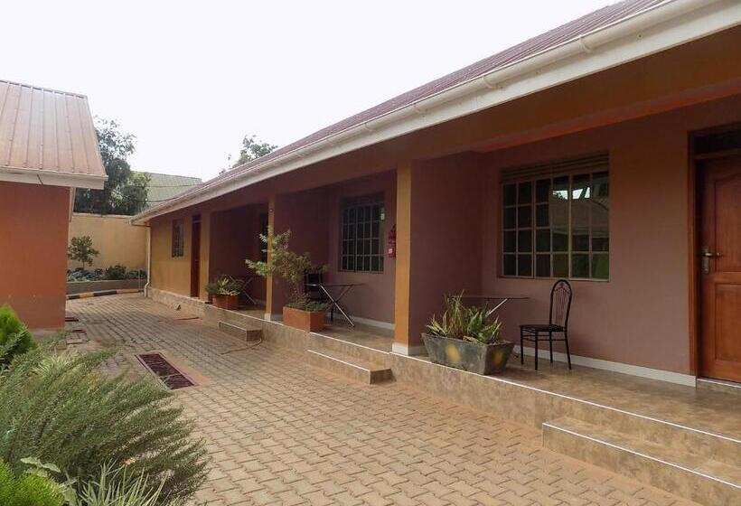Tik Hotel Hoima