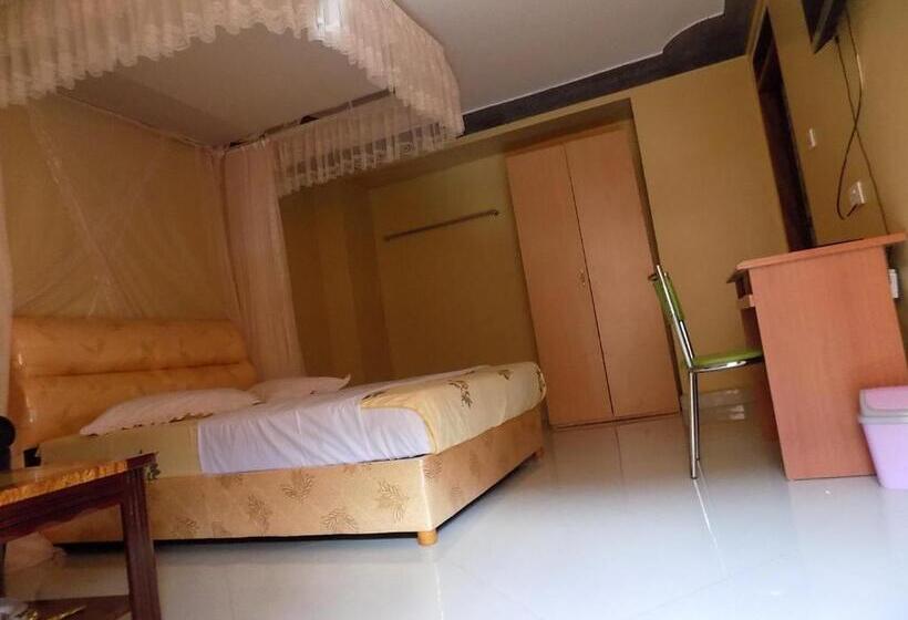 Tik Hotel Hoima