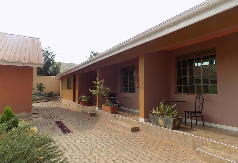 Tik Hotel Hoima