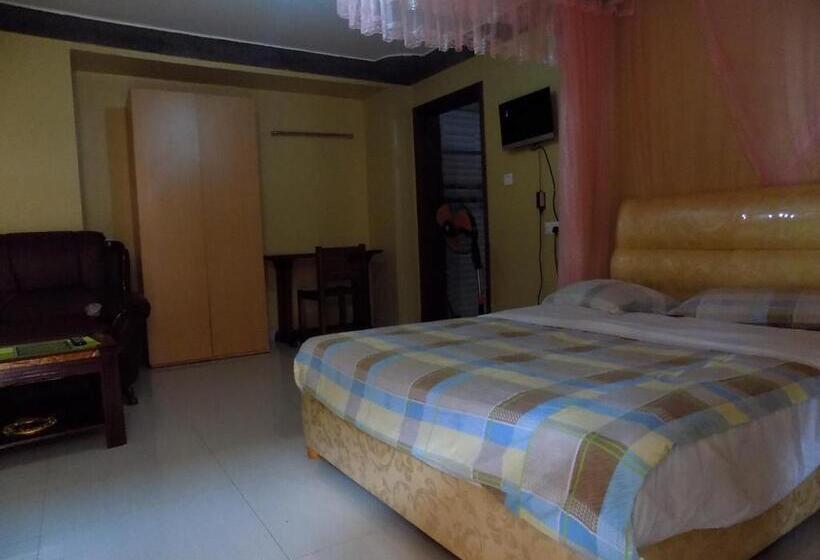 Tik Hotel Hoima