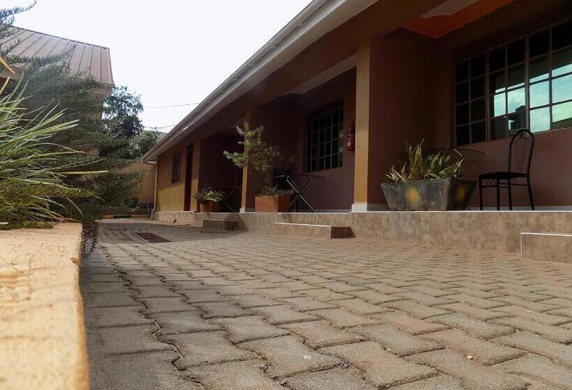Tik Hotel Hoima
