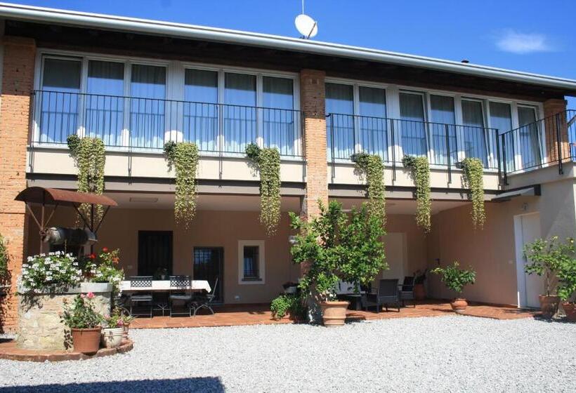 ベッドアンドブレックファースト Cascina San Martino