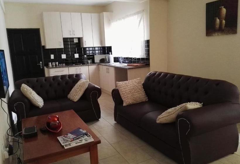تختخواب و صبحانه Khamanzi Lodge
