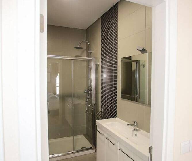 تختخواب و صبحانه Suites Guest House