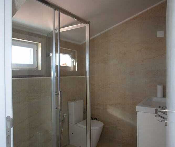 تختخواب و صبحانه Suites Guest House