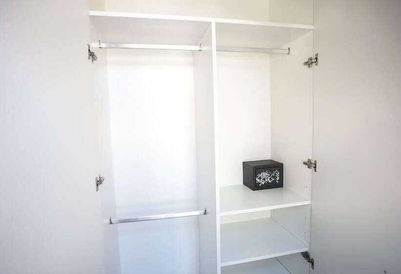 تختخواب و صبحانه Suites Guest House