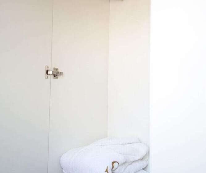 تختخواب و صبحانه Suites Guest House