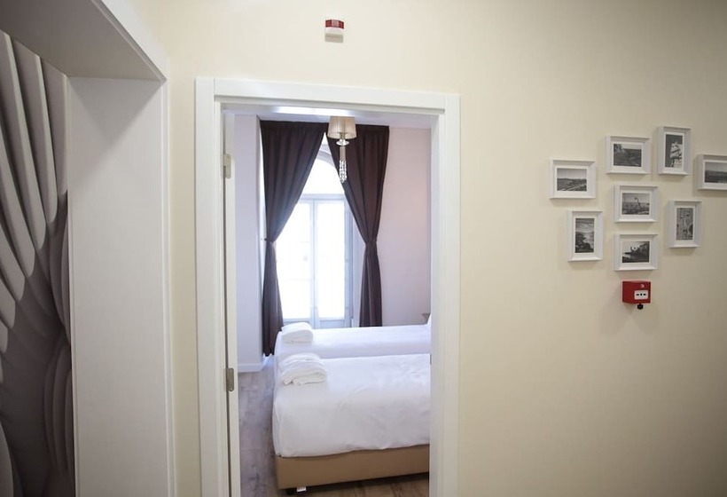 تختخواب و صبحانه Suites Guest House