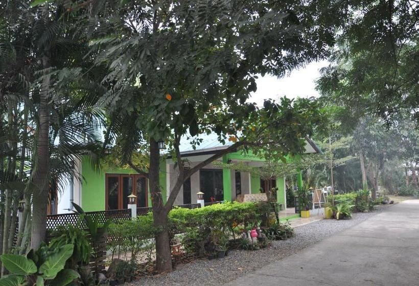 Feel Good Resort
