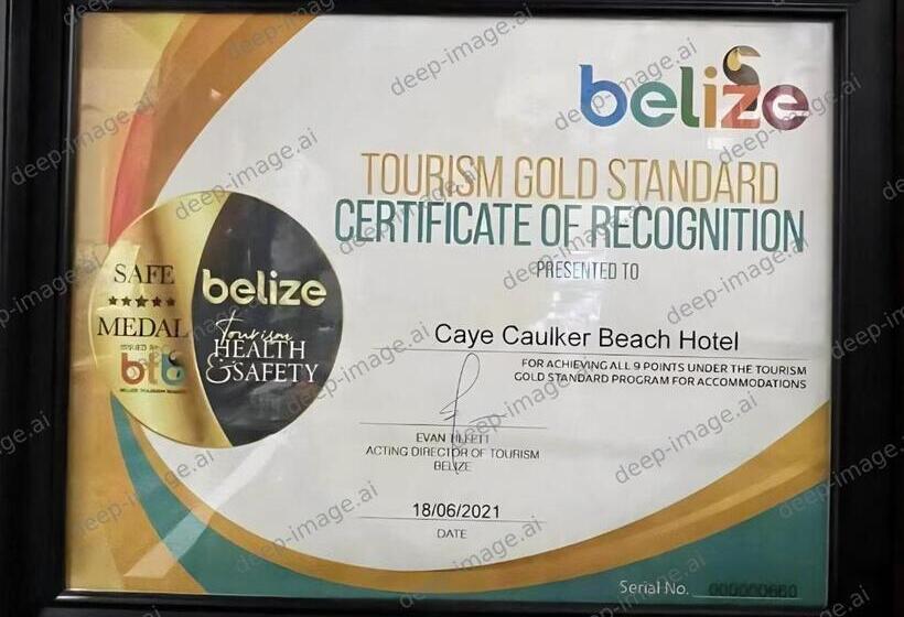 هتل Caye Caulker Beach