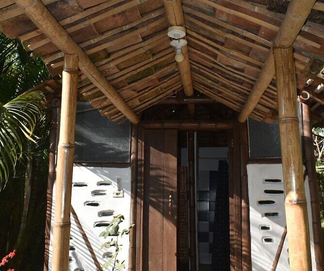 هتل La Casa De Francois