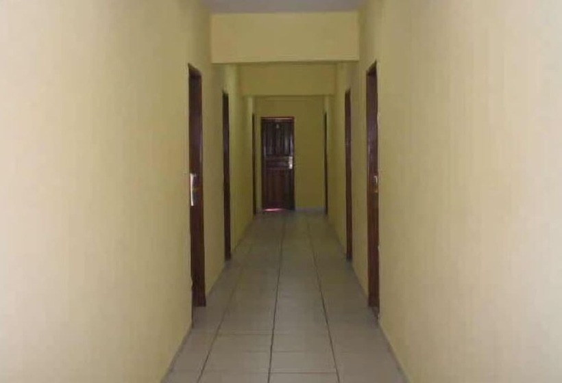 هتل Pirâmide Palace