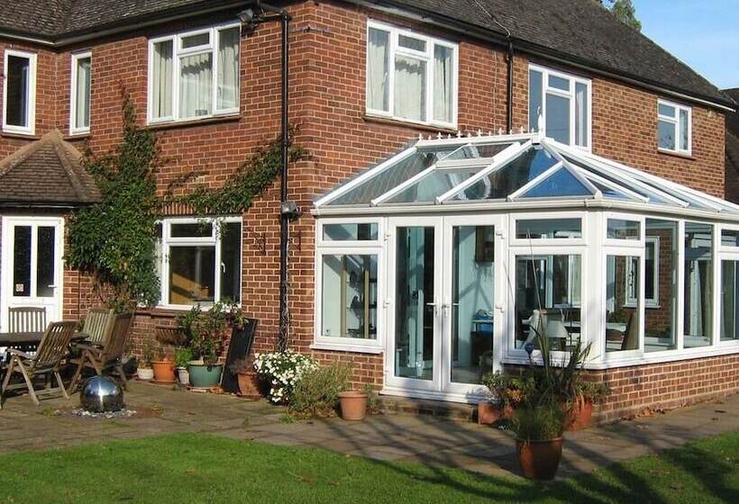 Savannah Bed And Breakfast