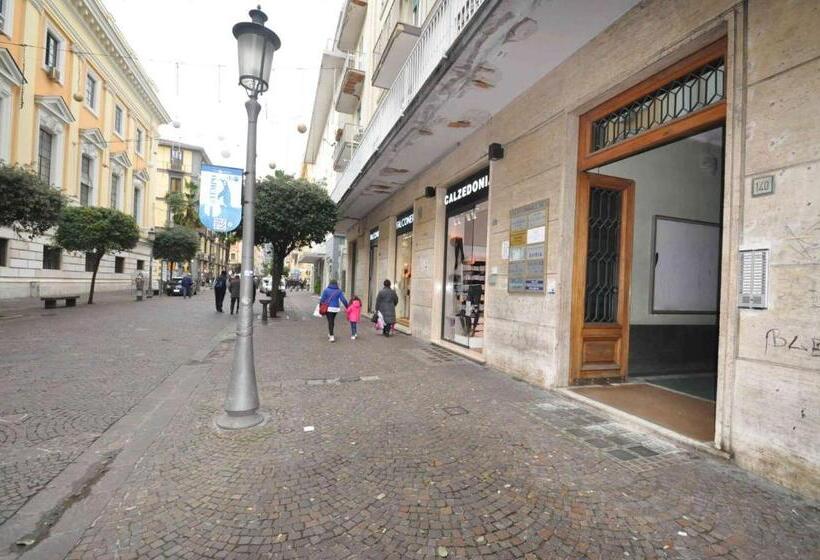 تختخواب و صبحانه Residenza Eleonora