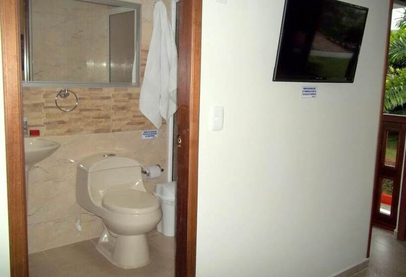 هتل Cabañas Las Bifloras