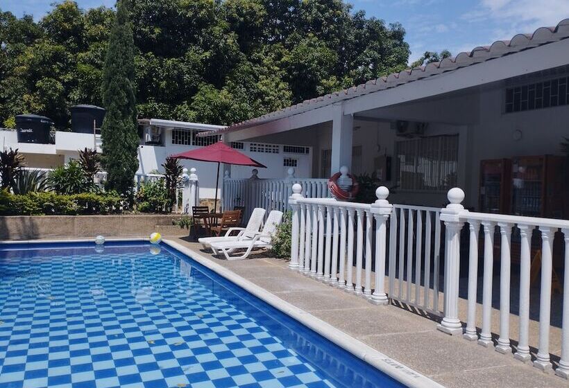 هتل Casa Quinta Marbella