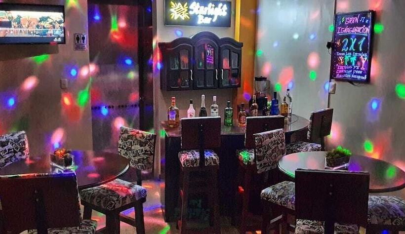 هتل Starlight Inn