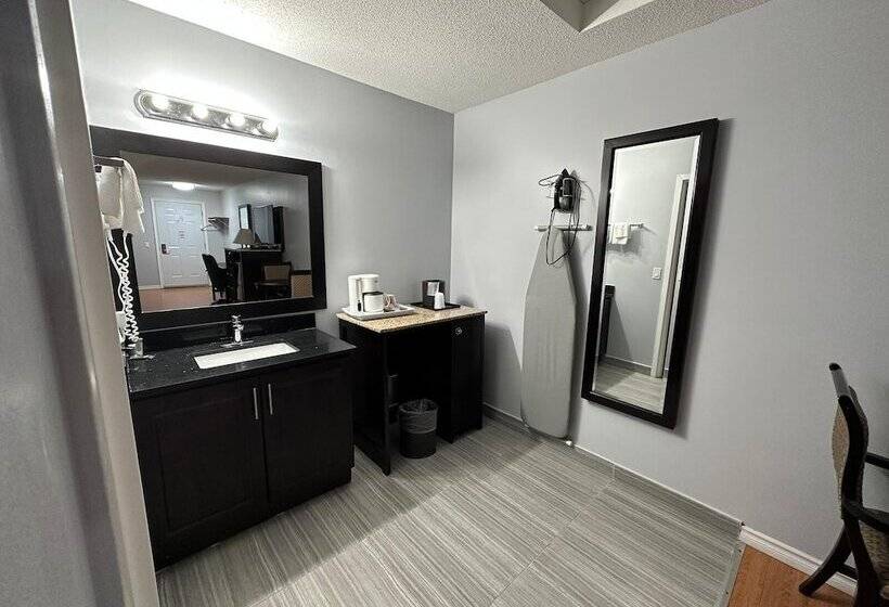 Kenora Motel
