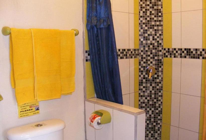 هاستل Hostal Maxima