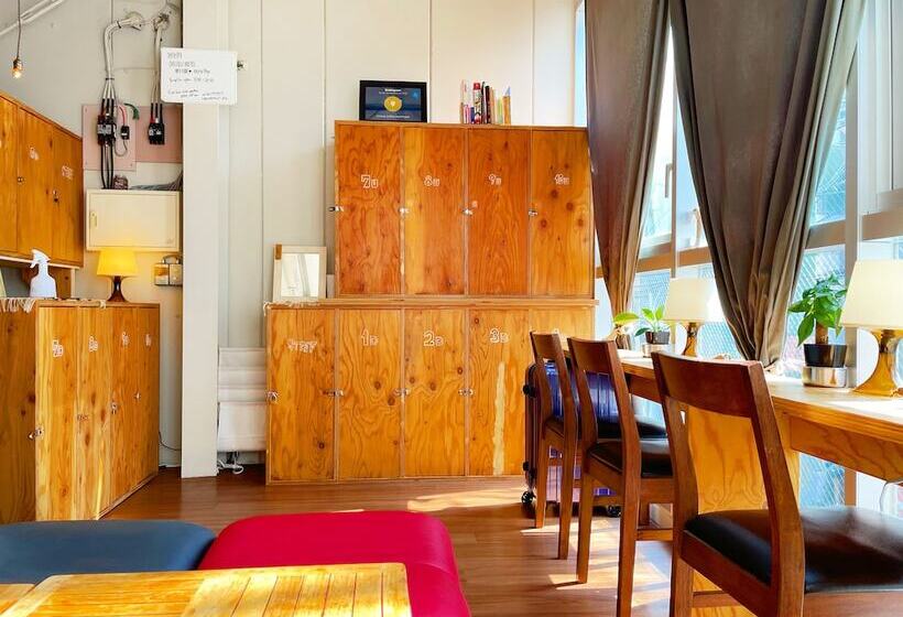 Chillulu Hostel