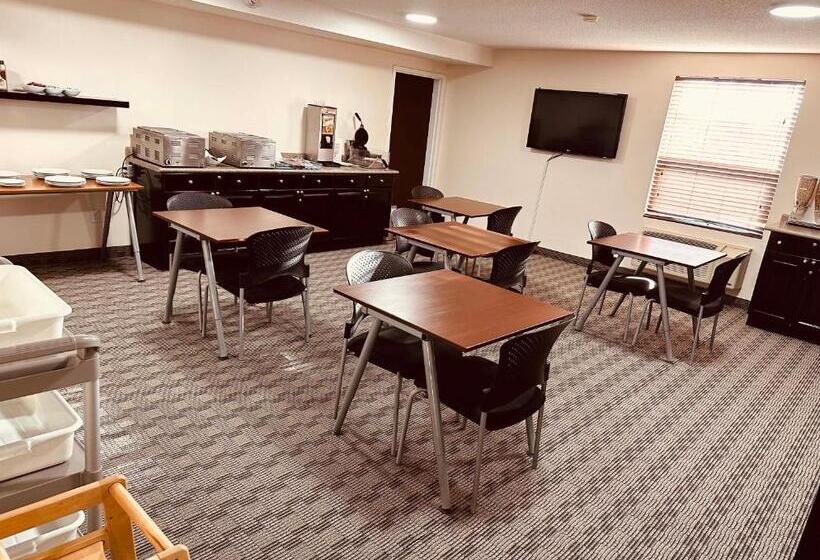 ホテル Aurora Park Inn & Suites