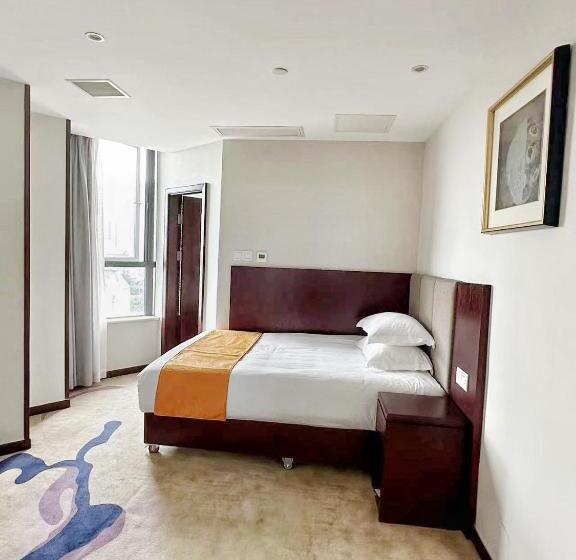 هتل Huzhou Wealth