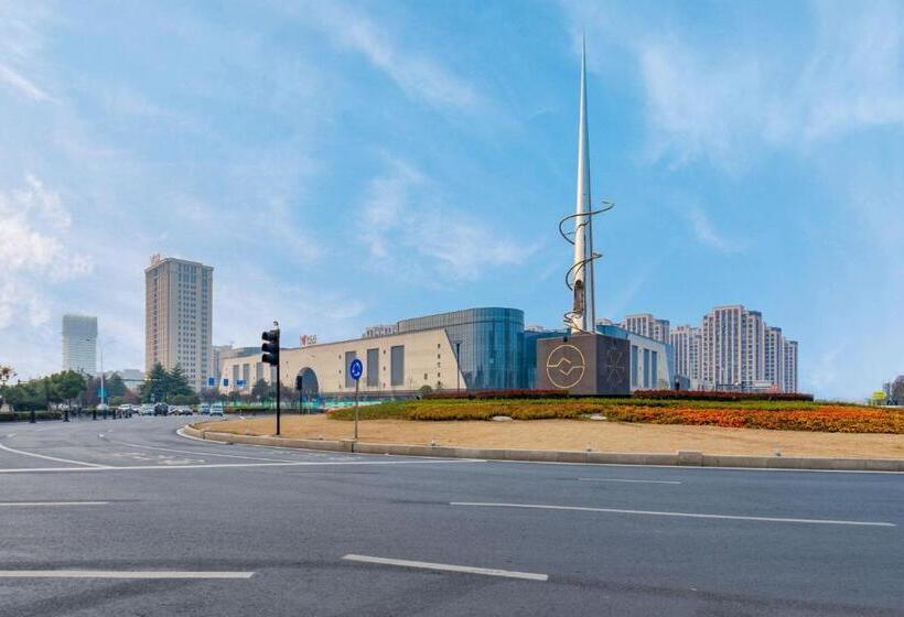 هتل Huzhou Wealth