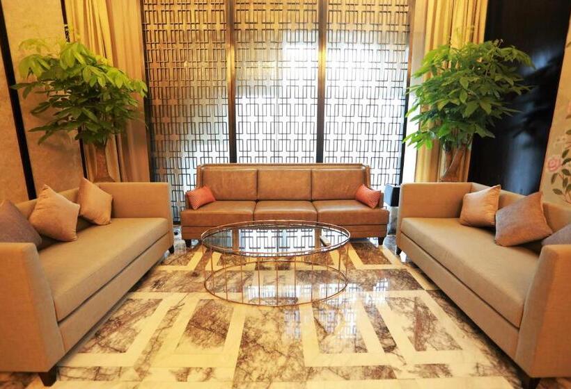 هتل Menshine Gloria Plaza