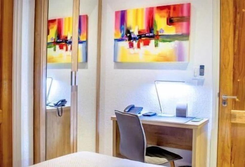 هتل Qinn Boutique