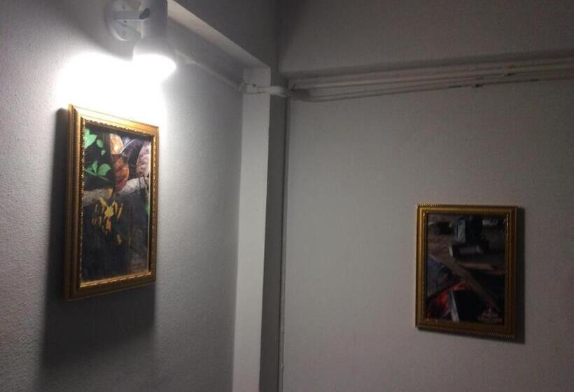 Amaretto Hostel