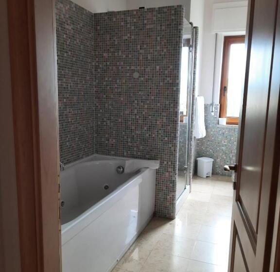 تختخواب و صبحانه Antares Rooms And Suites