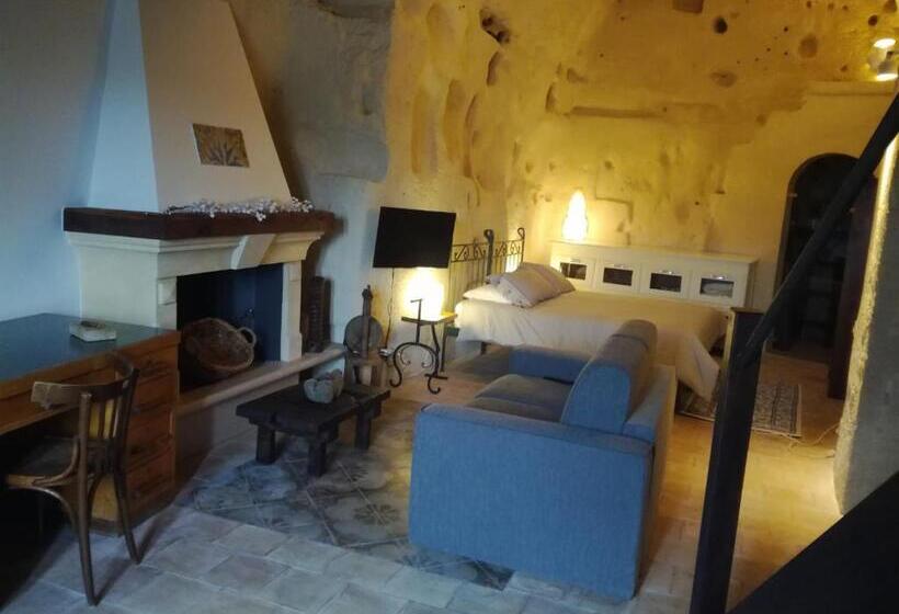 تختخواب و صبحانه Locus Amoenus
