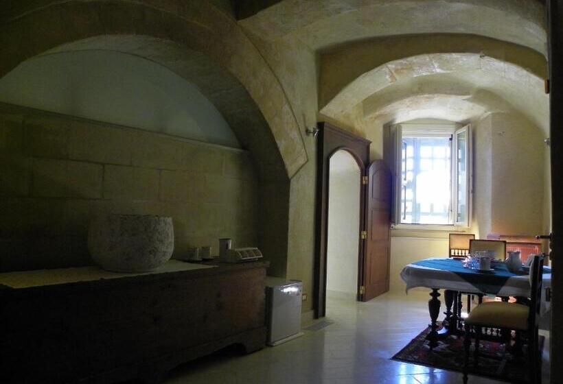 تختخواب و صبحانه Locus Amoenus