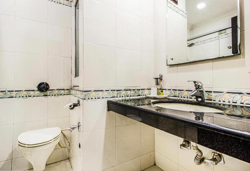 Fabhotel Aaykay Model Town