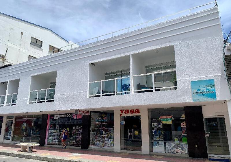 Fotos del hotel Blue Emerald Inn:  3