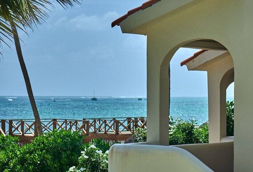 Fotos del hotel Los Corales Beach Village:  29