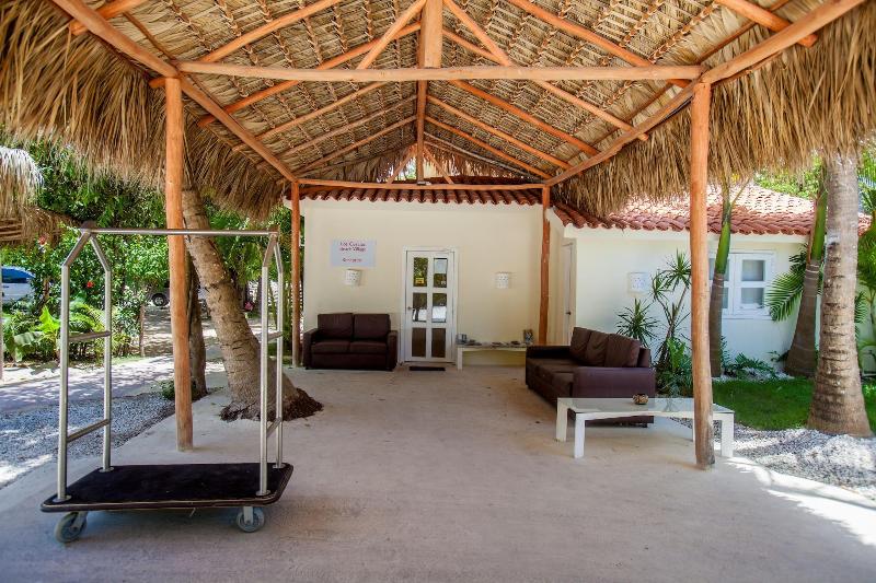 Fotos del hotel Los Corales Beach Village:  35